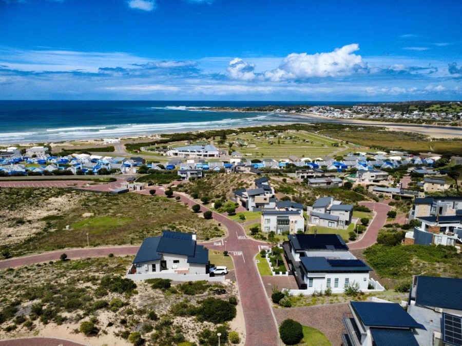 5 Bedroom Property for Sale in Stilbaai Oos Western Cape